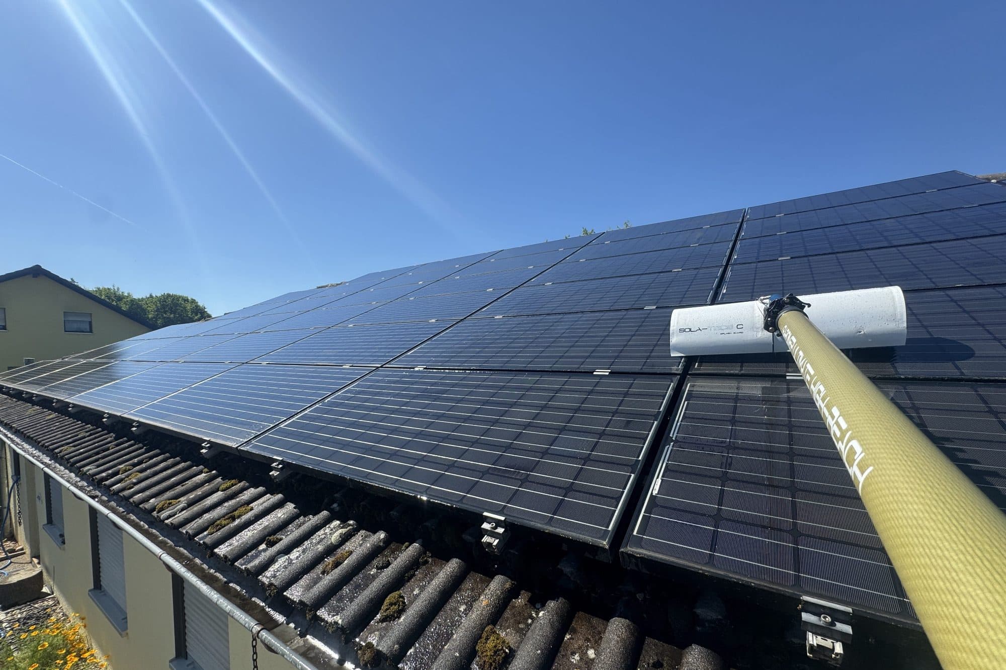 Solarreinigung Photovoltaik RELTRO